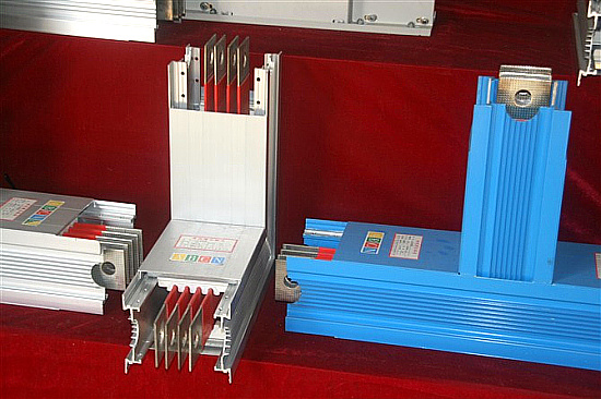 ����ĸ�߲���ͷ����ͨ